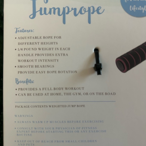 NWT Weighted Jump Rope - Picture 3 of 4